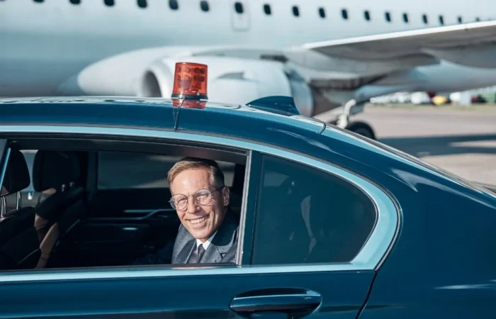 black airport transfer service