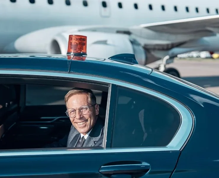 black airport transfer service