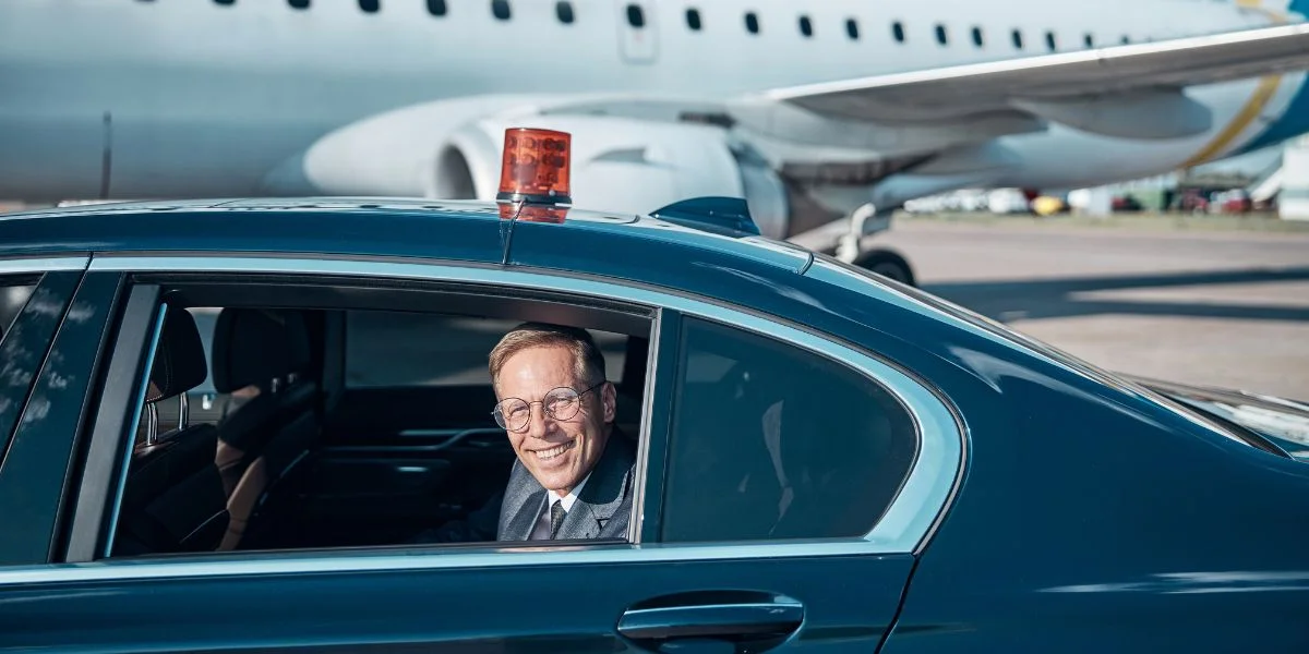 black airport transfer service